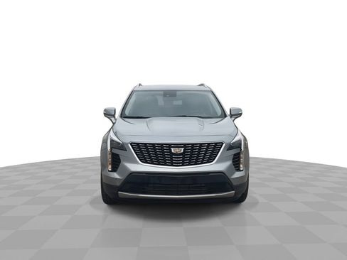 Used 2023 Cadillac XT4 Premium Luxury image 3