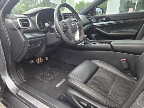 Used 2023 Nissan Maxima SR w/ Sport Mat Group FWD image 18