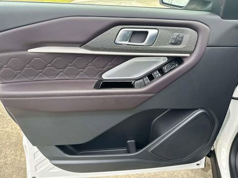 New 2026 Ford Explorer Platinum w/ LUX Leather Package image 21