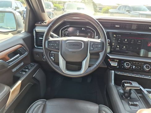 Used 2023 GMC Sierra 1500 Denali AWD/4WD image 34
