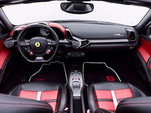 Used 2014 Ferrari 458 Spider RWD image 70