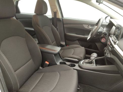 Used 2021 Kia Forte Sedan FWD image 21