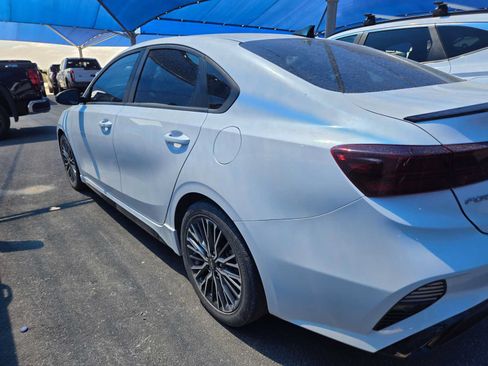 Used 2023 Kia Forte GT-Line w/ GT-Line Premium Package FWD image 3