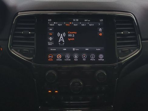 Used 2021 Jeep Grand Cherokee Freedom Edition AWD/4WD image 14