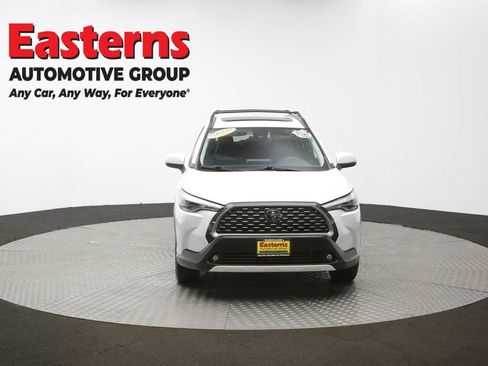 Used 2022 Toyota Corolla Cross XLE w/ Convenience Package image 49