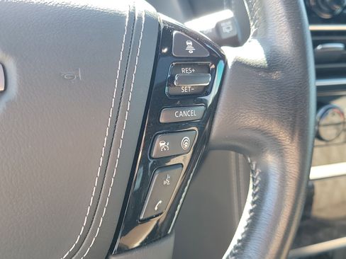 Certified 2021 Nissan Armada Platinum image 30