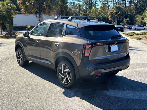 New 2026 Nissan Kicks SV w/ SV Premium Package image 32