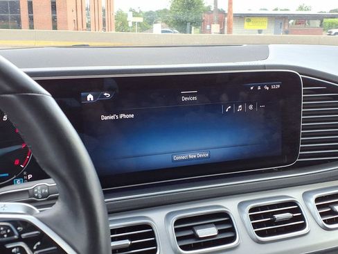 Used 2025 Mercedes-Benz GLS 450 4MATIC image 10