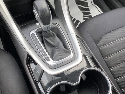 Used 2016 Ford Fusion SE image 26