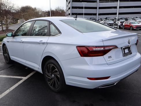 Used 2019 Volkswagen Jetta SEL Premium image 6