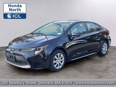 Used 2022 Toyota Corolla LE image 1