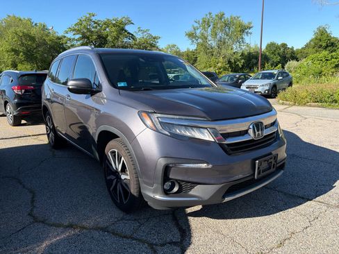 Used 2021 Honda Pilot Elite image 3