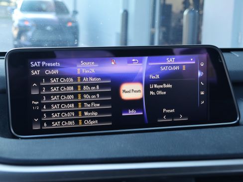 Used 2018 Lexus RX 350 F Sport w/ Accessory Package AWD/4WD image 22