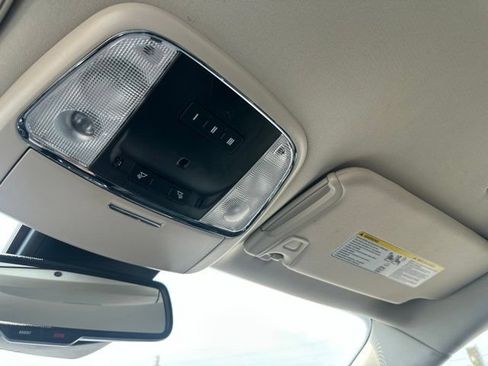 Used 2023 Chrysler 300 Touring L w/ Safetytec Plus Group RWD image 36