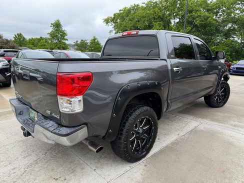 Used 2013 Toyota Tundra 4x4 CrewMax w/ SR5 Pkg image 4