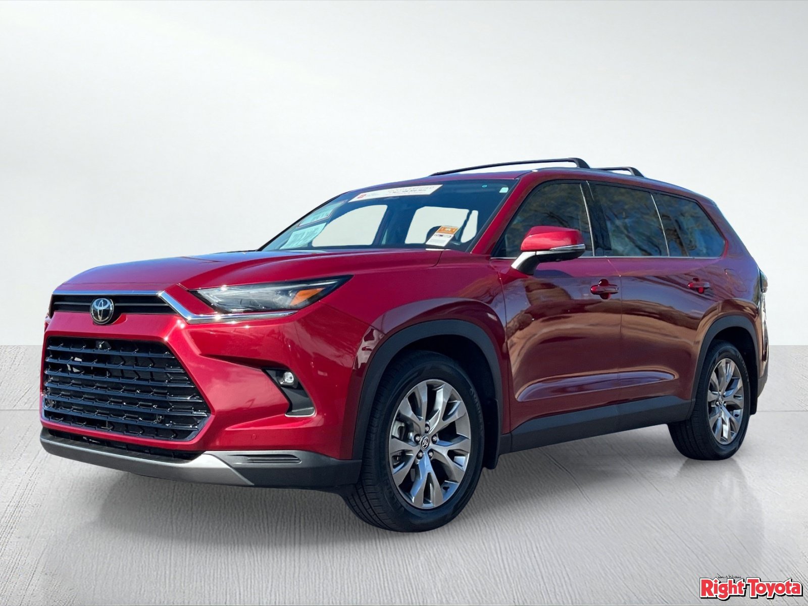 Certified 2024 Toyota Grand Highlander FWD image 2