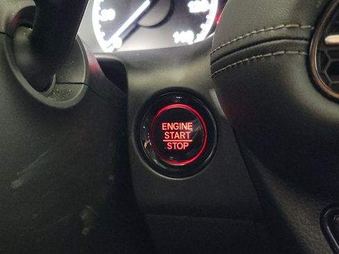 Certified 2024 Honda HR-V EX-L image 27