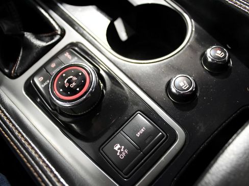 Used 2021 Nissan Maxima SR w/ Sport Mat Group FWD image 15