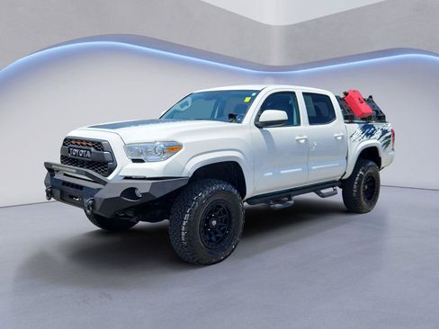 Used 2023 Toyota Tacoma SR AWD/4WD image 7