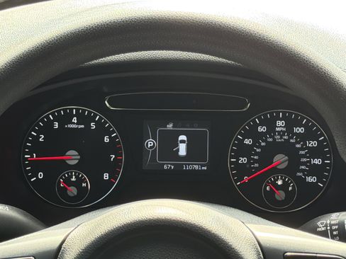 Used 2017 Kia Sorento LX image 25