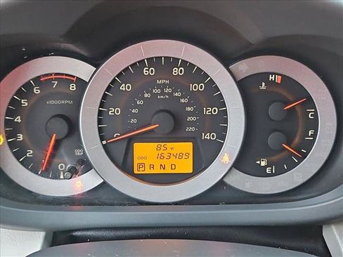 Used 2012 Toyota RAV4 FWD w/ Upgrade Value Pkg image 11