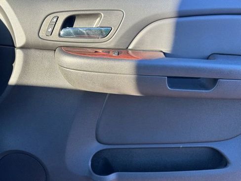 Used 2008 GMC Sierra 2500 SLT w/ Z71 Off-Road Package image 24