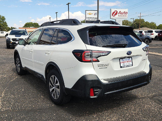 Used 2022 Subaru Outback Premium AWD/4WD image 3