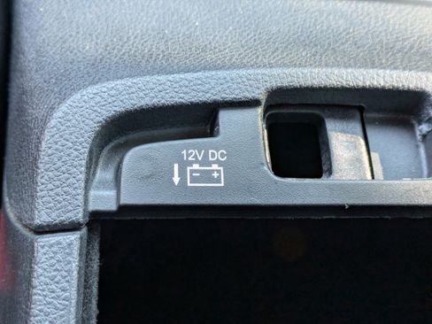 Used 2018 Jeep Grand Cherokee Altitude image 32