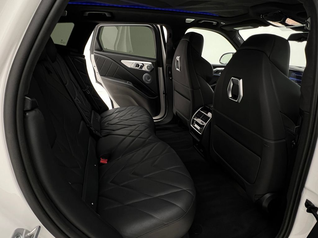 Certified 2023 BMW XM AWD/4WD image 14