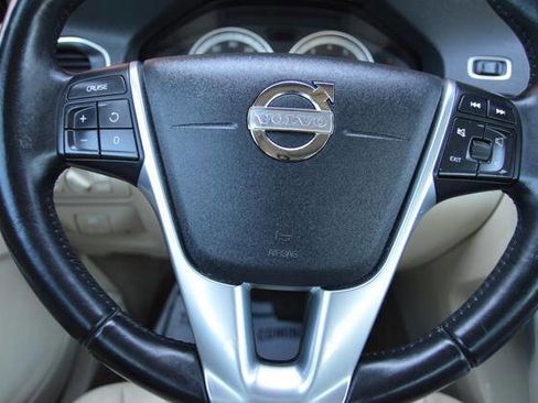 Used 2013 Volvo S60 T5 image 17