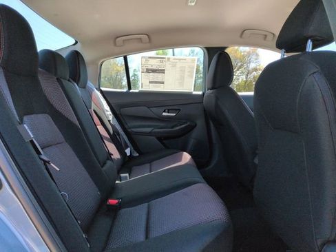 New 2026 Nissan Sentra SR w/ Floor Mat Package FWD image 20