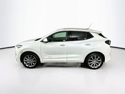 Used 2025 Buick Encore GX Avenir w/ Avenir Technology Package FWD image 4