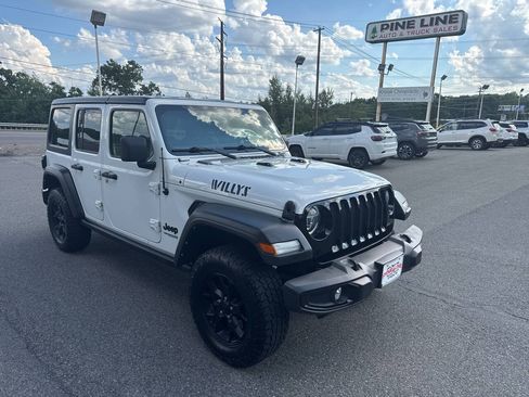 Used 2021 Jeep Wrangler Unlimited Sport AWD/4WD image 1