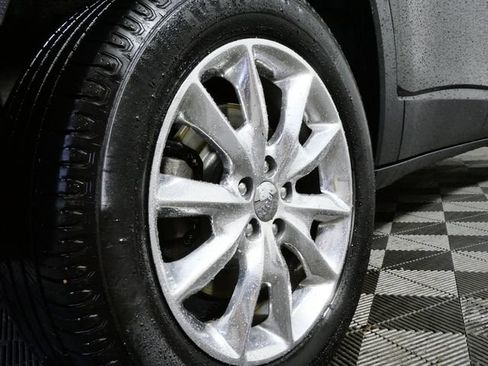 Used 2016 Jeep Cherokee Limited AWD/4WD image 8