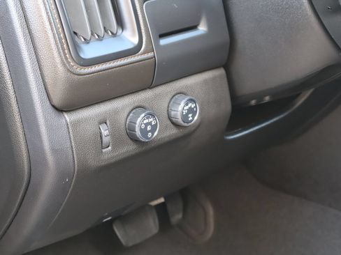 Used 2022 GMC Canyon AT4 AWD/4WD image 22