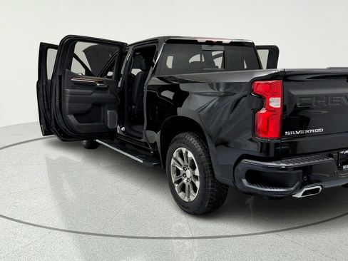 Used 2023 Chevrolet Silverado 1500 High Country AWD/4WD image 11