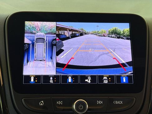 Used 2023 Chevrolet Equinox RS FWD image 25