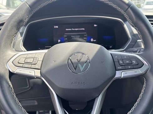 Used 2023 Volkswagen Tiguan SE R-Line FWD image 17
