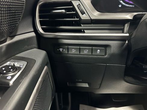 Used 2025 Kia Telluride S image 17