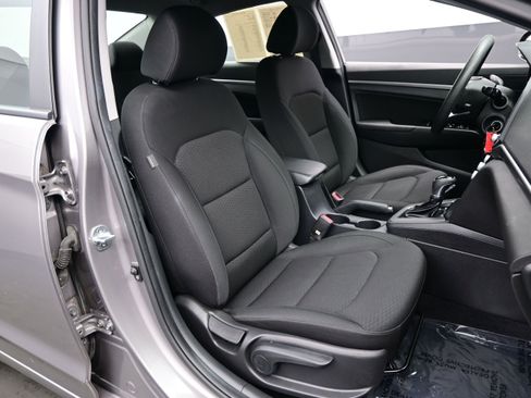 Used 2020 Hyundai Elantra SEL w/ Cargo Package (C1) FWD image 13