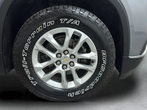 Used 2021 Chevrolet Traverse LS AWD/4WD image 26