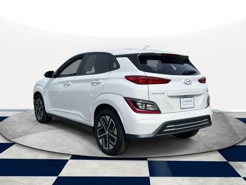 Certified 2023 Hyundai Kona SE w/ Cargo Package image 4