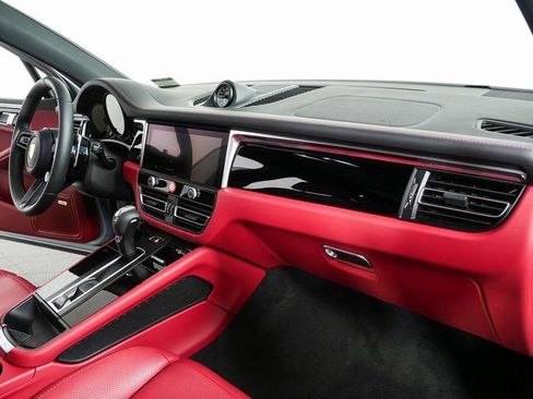 New 2026 Porsche Macan Turbo AWD/4WD image 26
