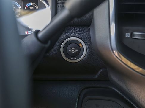 Used 2025 RAM 3500 Laramie w/ Sport Appearance Package image 20