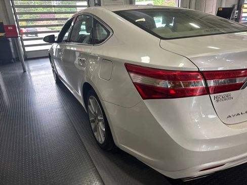 Used 2013 Toyota Avalon XLE Touring FWD image 11