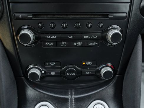 Used 2010 Nissan 370Z Touring w/ Sport Pkg RWD image 24