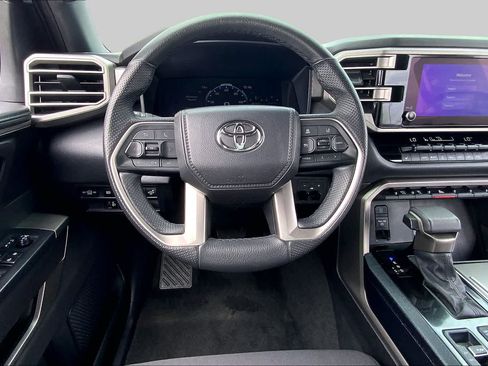 Certified 2025 Toyota Sequoia SR5 AWD/4WD image 6