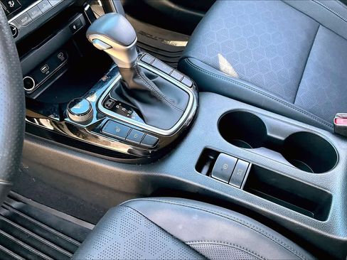 Certified 2024 Kia Seltos SX image 14