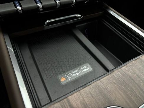New 2026 GMC Acadia Denali Ultimate w/ LPO, Floor Liner Package AWD/4WD image 31