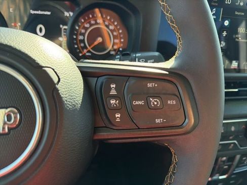 Used 2024 Jeep Wrangler Unlimited Sport AWD/4WD image 23